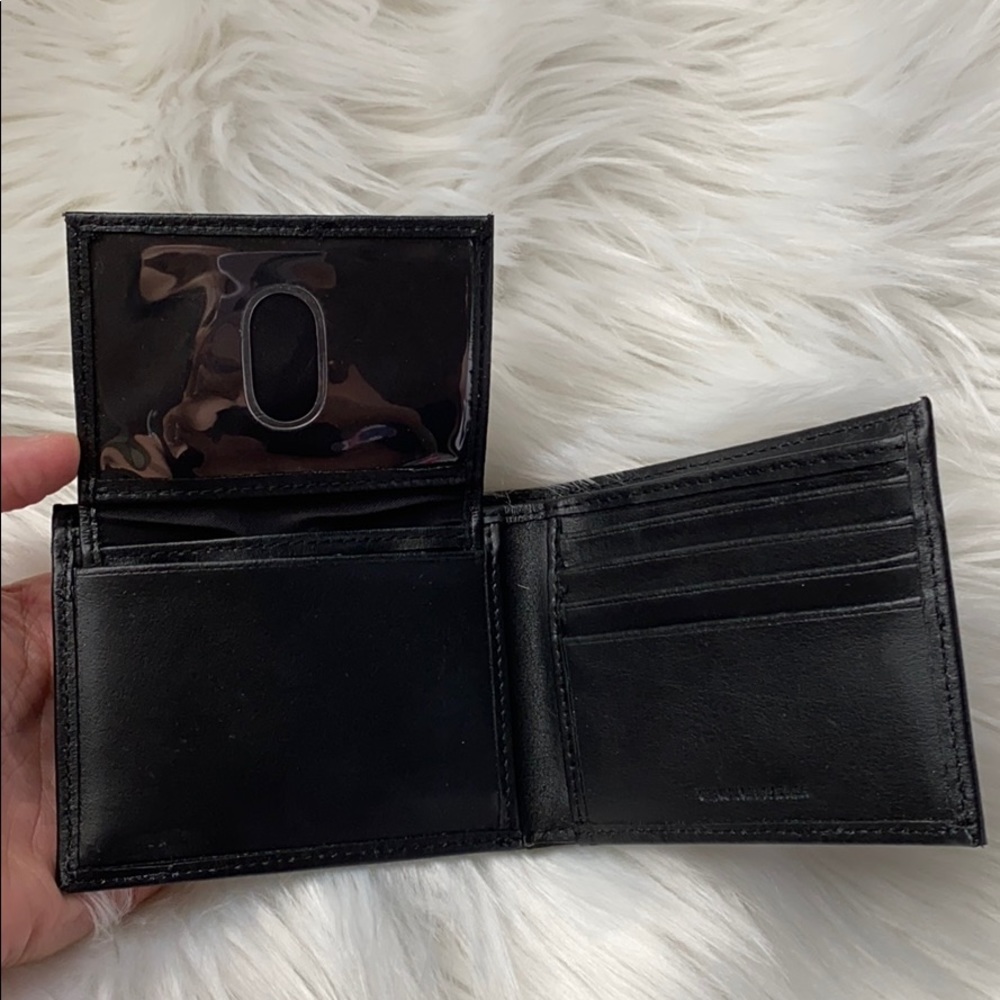 SwissGear Genuine Leather Wallet - Picture 2 of 3